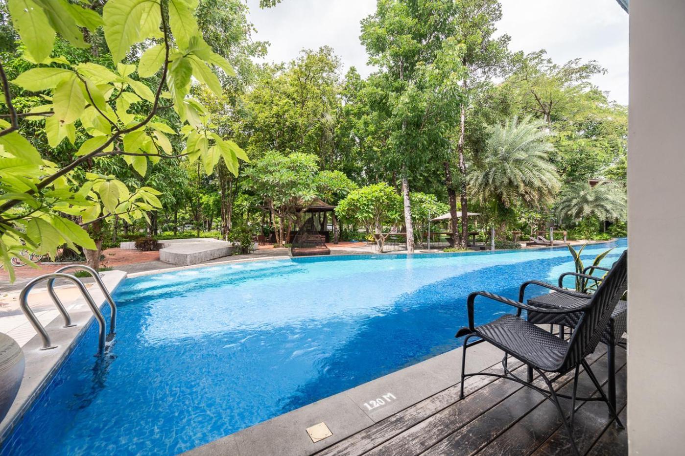 แอท ไรซ์ รีสอร์ต รีสอร์ท 3*